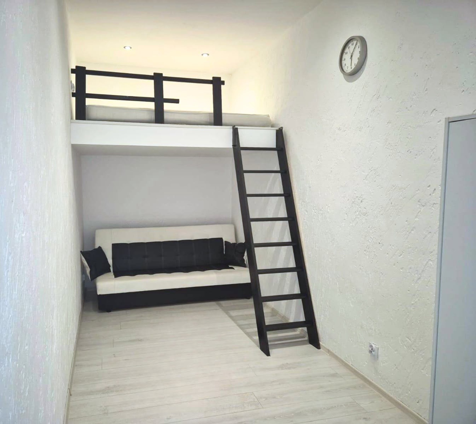 Kawalerka 26,5 m² z niskim czynszem