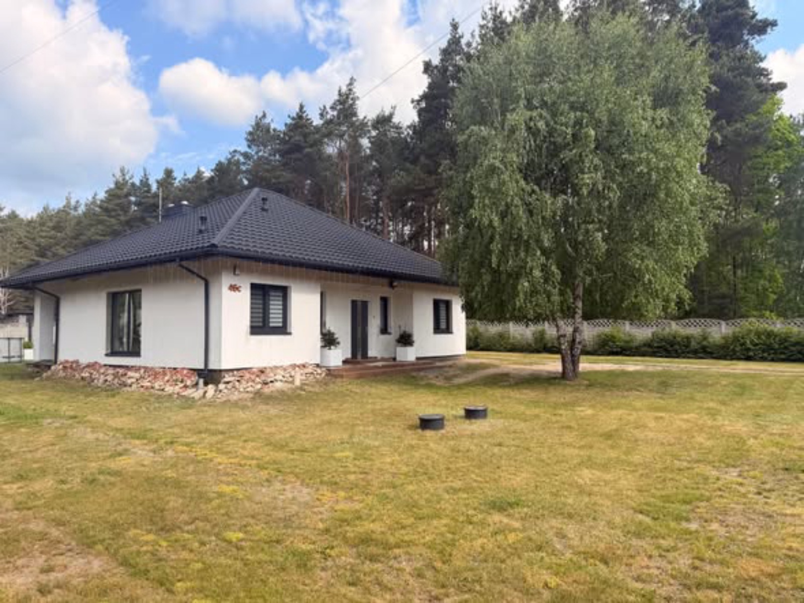 Dom w Oleśniku z dużą działką, 99,5 m2